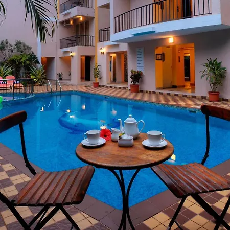 Treehouse Blue Hotel & Serviced Apartments